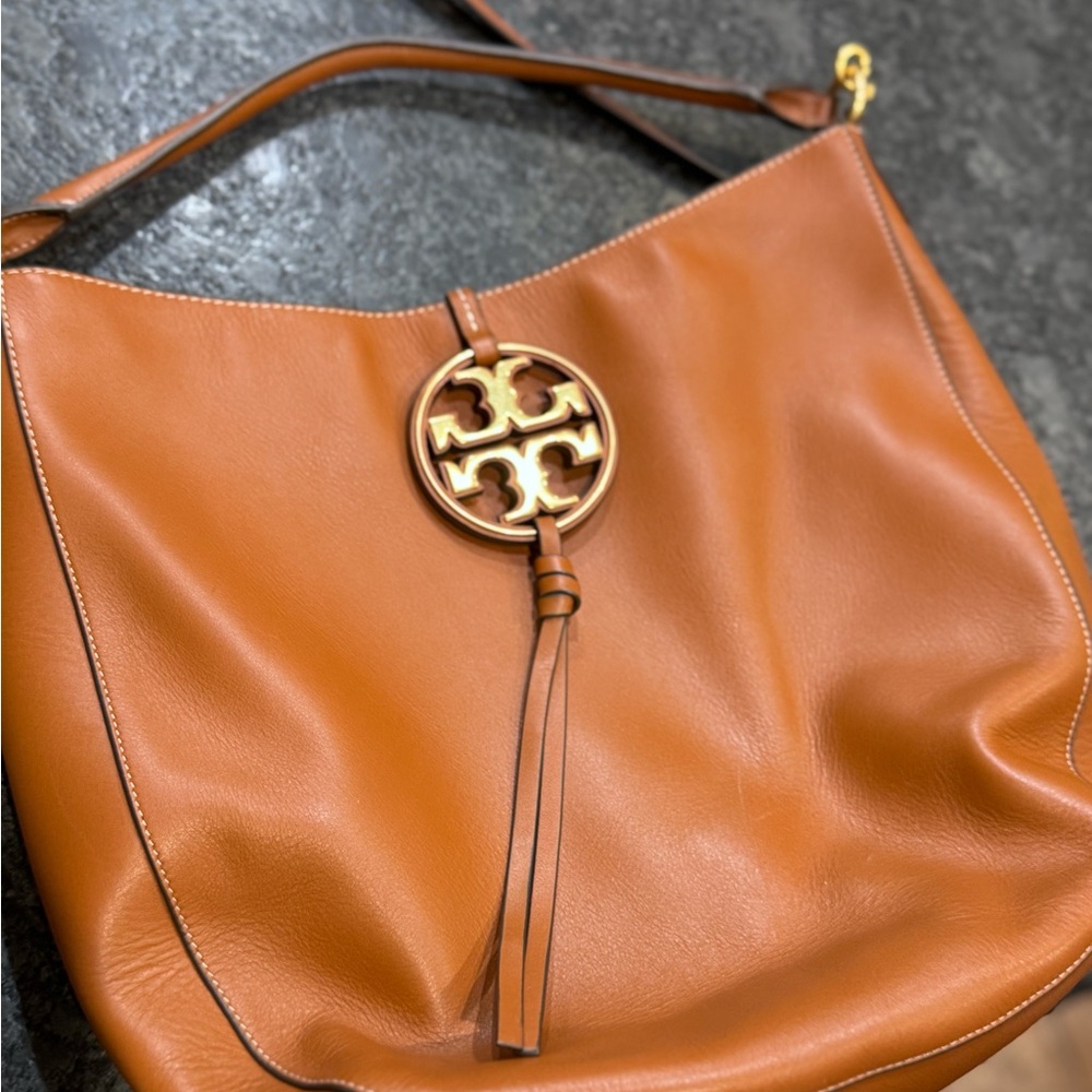 Elegant Tan Leather Tory Burch Tote Bag
